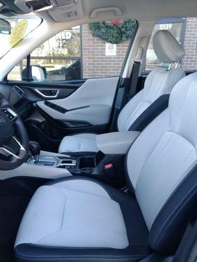 2023 Subaru Forester Base