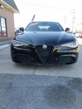 2021 Alfa Romeo Giulia Base