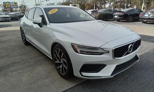 2020 Volvo S60 T5 Momentum