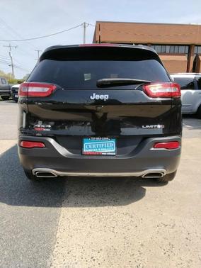 Brilliant Black Crystal Pearlcoat 2015 Jeep Cherokee Limited
