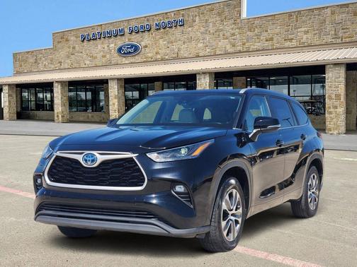 2023 Toyota Highlander Hybrid XLE