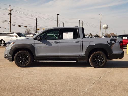 2023 Honda Ridgeline Black