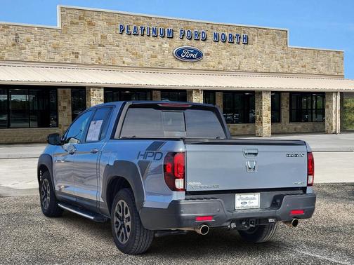 2023 Honda Ridgeline Black