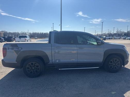 2023 Honda Ridgeline Black