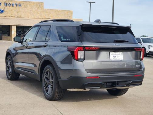 Carbonized Gray Metallic 2026 Ford Explorer ST-Line