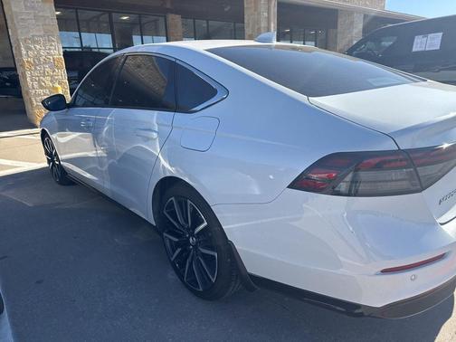 2023 Honda Accord Hybrid Touring