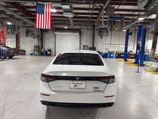 2023 Honda Accord Hybrid Touring