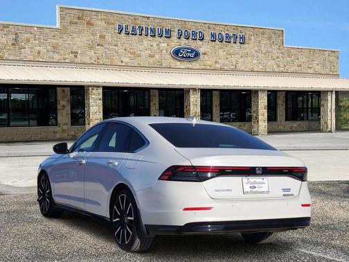 2023 Honda Accord Hybrid Touring