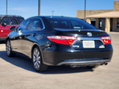 2016 Toyota Camry XLE