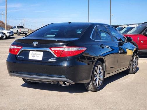 2016 Toyota Camry XLE