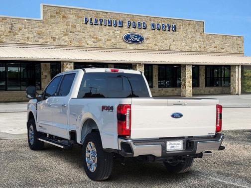 2026 Ford F-250 Lariat