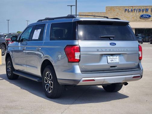 ICONIC SILVER METALLIC 2024 Ford Expedition Max XLT