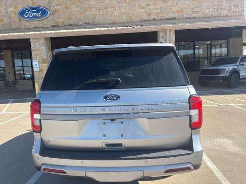 2024 Ford Expedition XLT