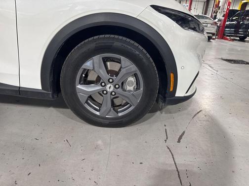 2023 Ford Mustang Mach-E Select