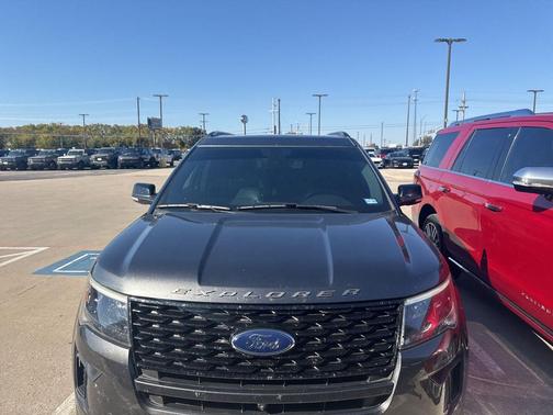 2018 Ford Explorer Sport
