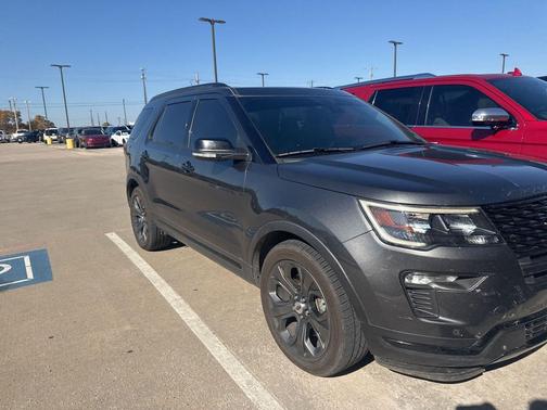 2018 Ford Explorer Sport