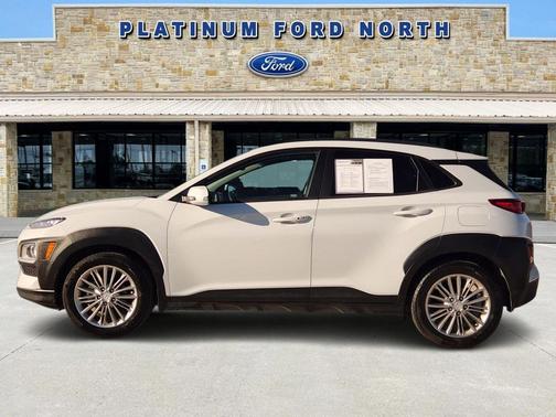 2020 Hyundai KONA SEL Plus