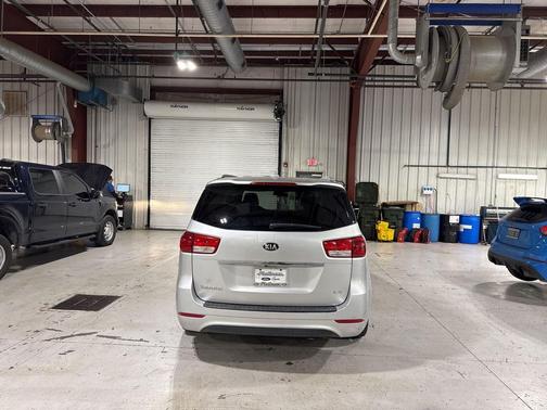 2015 Kia Sedona LX