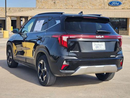 2024 Kia Seltos EX