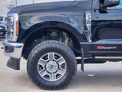 2023 Ford F-350 Lariat
