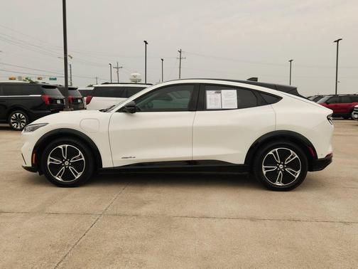 STAR WHITE MET TRI-COAT 2023 Ford Mustang Mach-E Premium