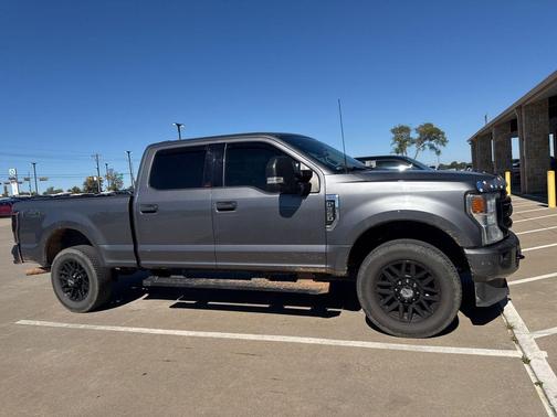 2022 Ford F-350 XLT