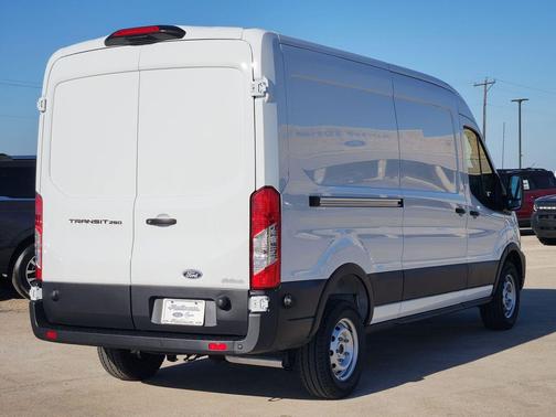 2026 Ford Transit-250 Base