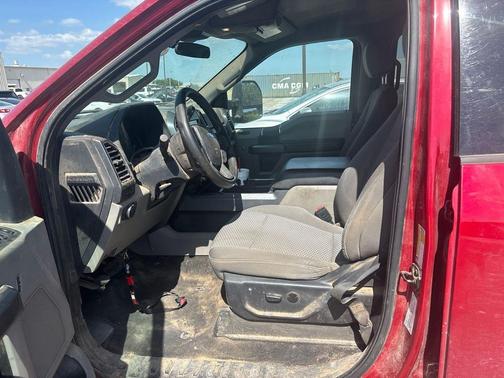 Rapid Red Metallic Tinted Clearcoat 2022 Ford F-350 XLT