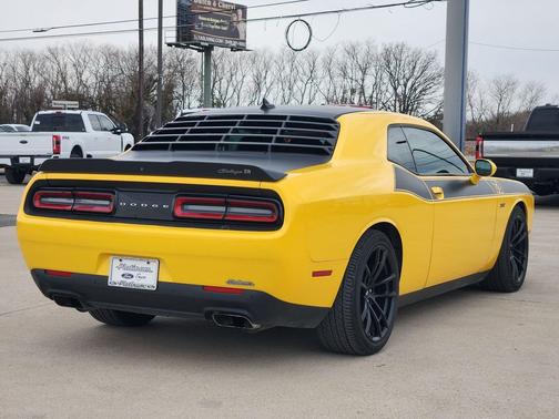 2017 Dodge Challenger R/T 392