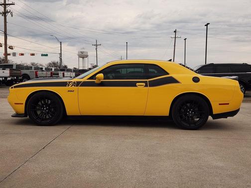 2017 Dodge Challenger R/T 392