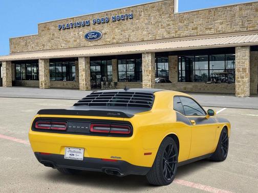 2017 Dodge Challenger R/T 392