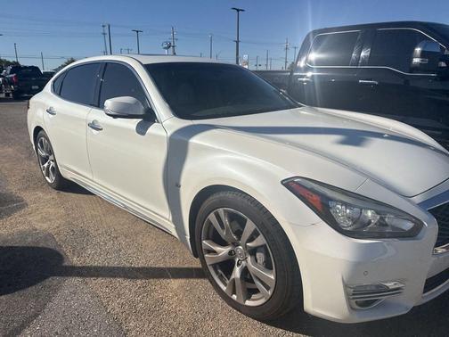 2018 INFINITI Q70L 3.7 LUXE