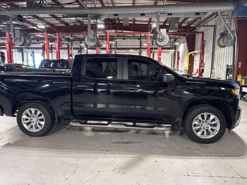 2019 Chevrolet Silverado 1500 Custom