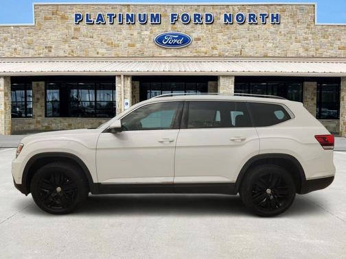 Pure White 2019 Volkswagen Atlas 3.6L SEL Premium