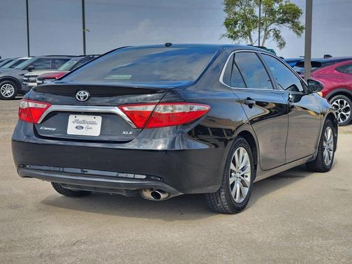 2016 Toyota Camry XLE