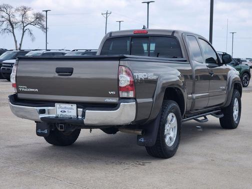 2015 Toyota Tacoma Base