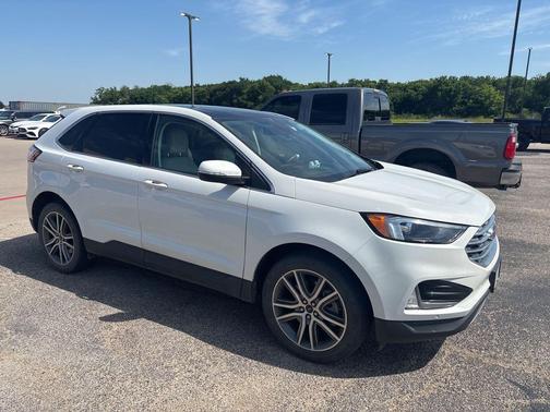 STAR WHITE 2023 Ford Edge Titanium