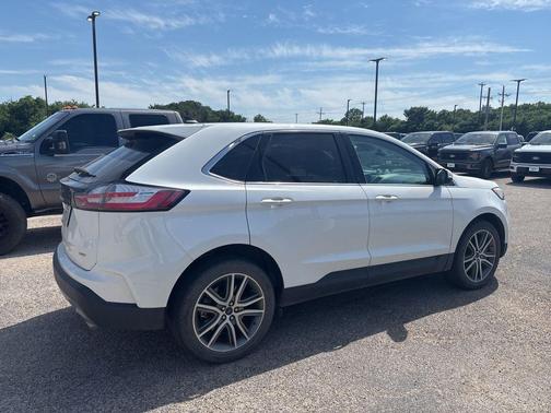 STAR WHITE 2023 Ford Edge Titanium