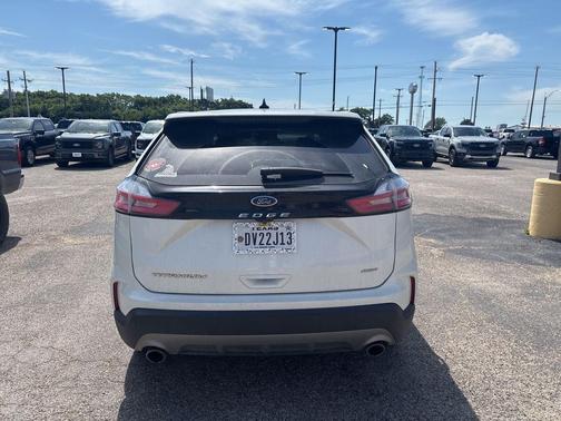 STAR WHITE 2023 Ford Edge Titanium