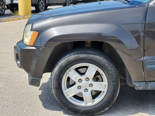 2006 Jeep Grand Cherokee Laredo