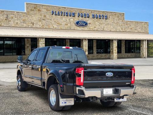 2025 Ford F-350 Lariat