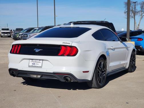 2022 Ford Mustang EcoBoost Premium