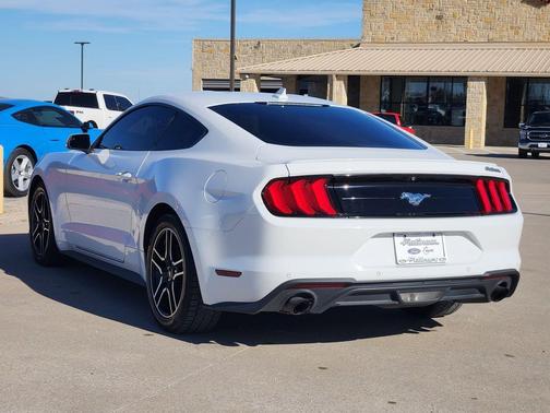 2022 Ford Mustang EcoBoost Premium
