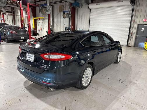 2014 Ford Fusion Hybrid SE