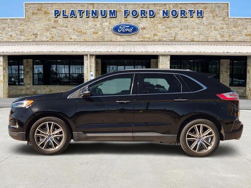 2021 Ford Edge Titanium