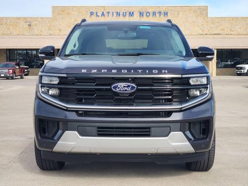 Dark Matter Gray Metallic 2026 Ford Expedition Platinum