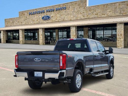 2026 Ford F-350 XLT