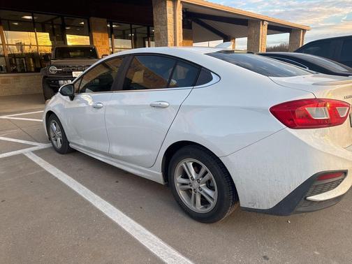 2016 Chevrolet Cruze LT Auto