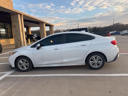 2016 Chevrolet Cruze LT Auto