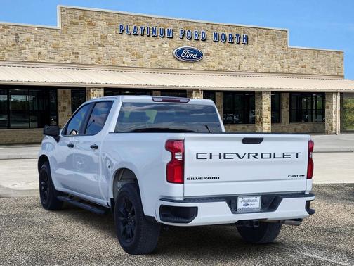 2021 Chevrolet Silverado 1500 Custom